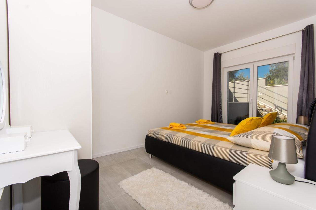 Apartment Julia Трогир Экстерьер фото